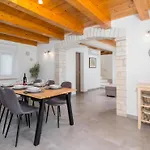 Prestige Azinetti With Pool *
