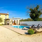 Prestige Azinetti With Pool *