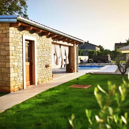 Ferienhaus Prestige Azinetti With Pool *